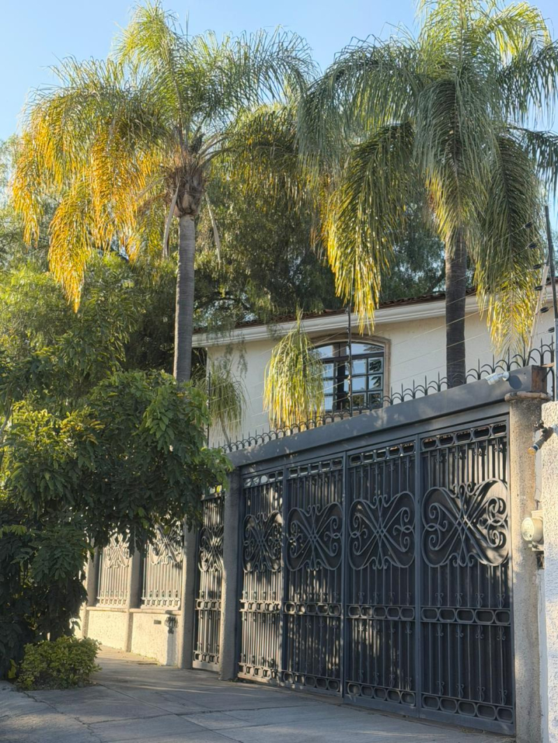 Casa En Renta En Bugambilias 1ra,. Sección 