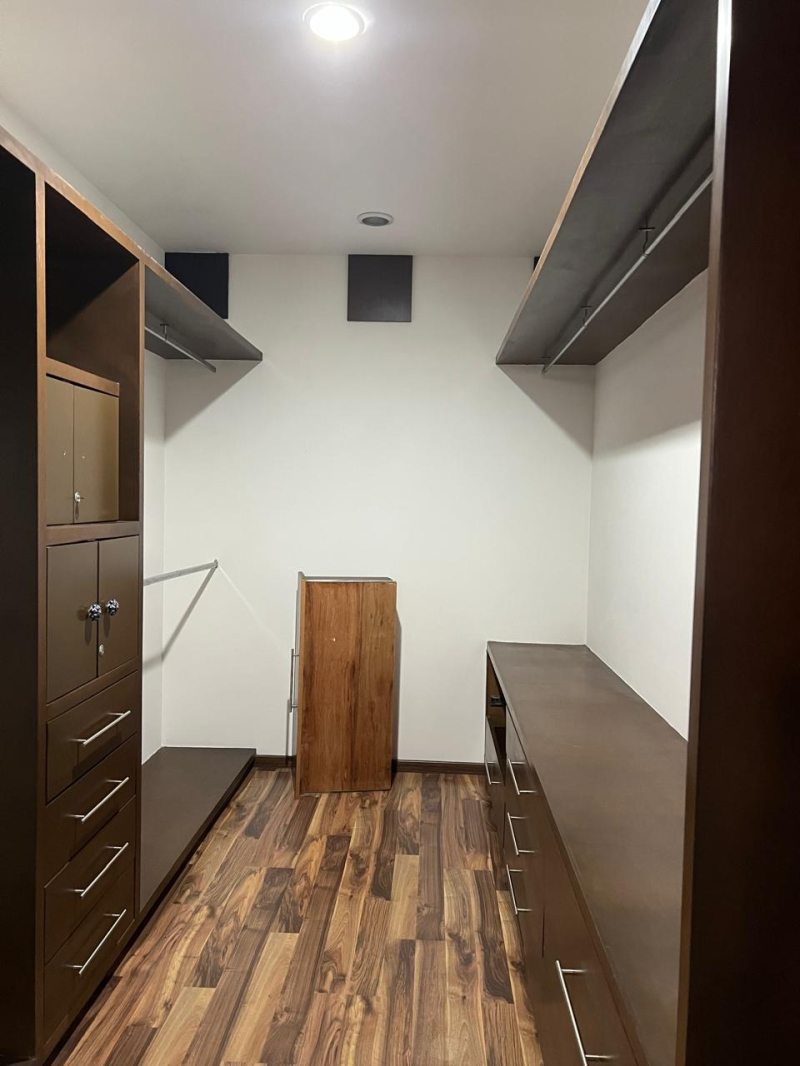 Casa En Renta En Condominio Los Castaños En Zapopan