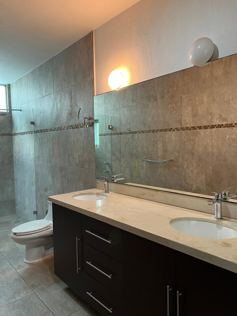 Casa En Renta En Condominio Los Castaños En Zapopan