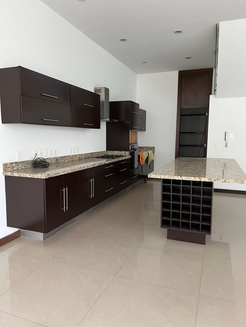 Casa En Renta En Condominio Los Castaños En Zapopan