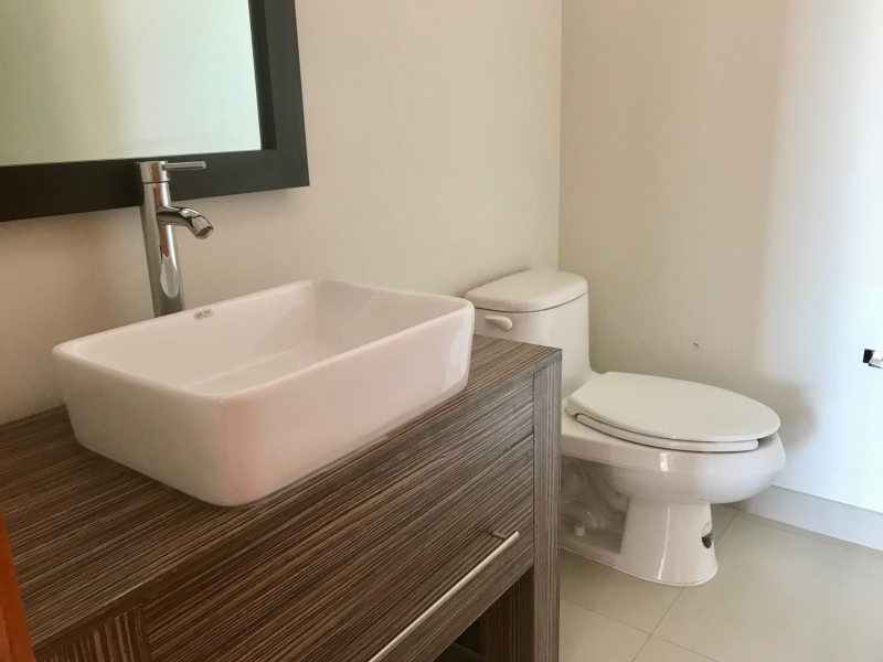 VENDO DEPARTAMENTO EN PARQUE INTERLOMAS CON TERRAZA