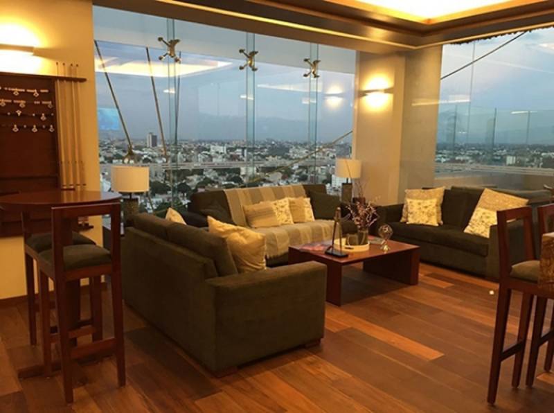 Renta Departamento En Grand Tower Del Valle, 3 Recamaras Piso 4