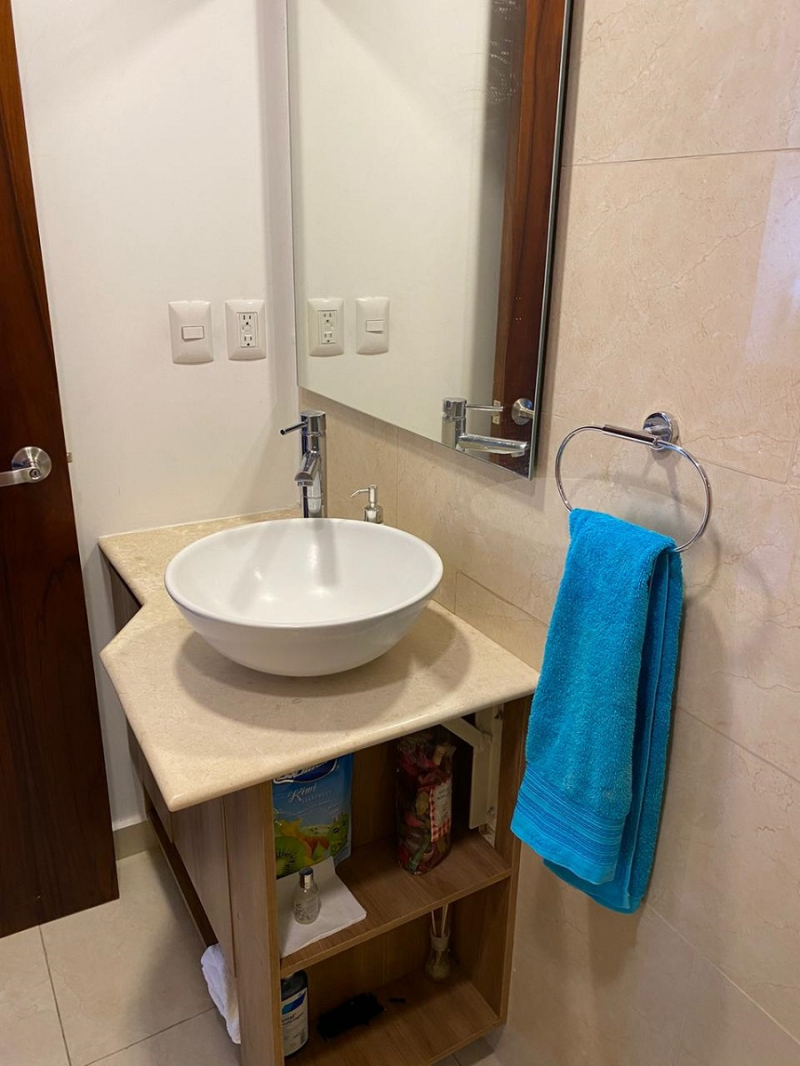 Renta Departamento En Grand Tower Del Valle, 3 Recamaras Piso 4