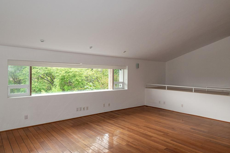 CASA EN VENTA MAGNIFICA  EN LOMAS DE CHAPULTEPEC