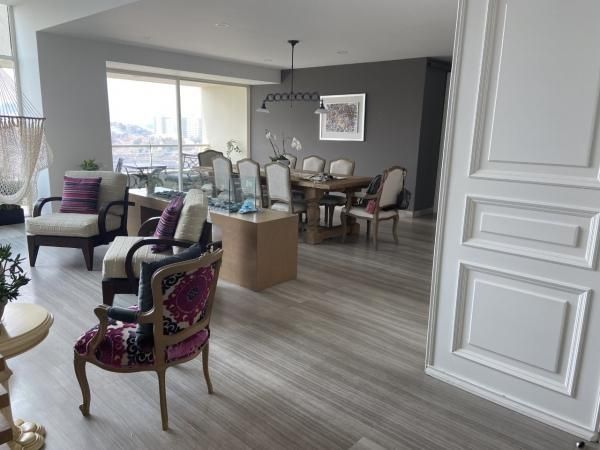 Departamento En Venta En Lomas Country Club/ La Enramada